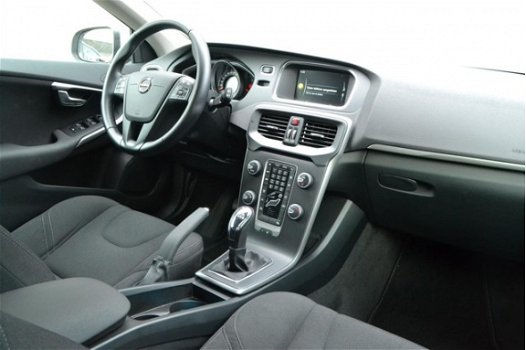 Volvo V40 - 2.0 D2 120PK Kinetic Business / 18