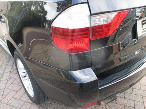 BMW X3 - 2.0d High Executive Sportline - 1