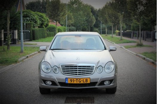 Mercedes-Benz E-klasse - 280 Elegance CLIMA, NAVI, NETTE AUTO, NAP, NL AUTO - 1