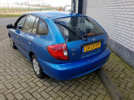 Kia Rio - 1.3 RS Visto . NAP-Nieuwe APK bij aankoop - 1