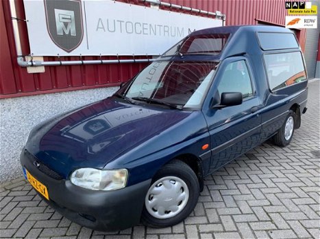 Ford Escort - 1.8 Business Edition // Rolstoelen vervoer + 4 Persoons // Lier en zakkende bodem - 1