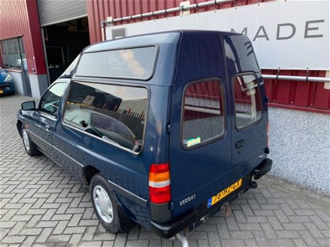 Ford Escort - 1.8 Business Edition // Rolstoelen vervoer + 4 Persoons // Lier en zakkende bodem - 1