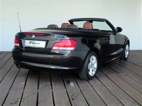 BMW 1-serie Cabrio - 118i High Executive / Navigatie / Leder - 1