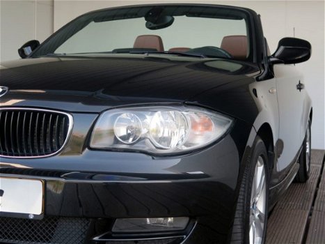BMW 1-serie Cabrio - 118i High Executive / Navigatie / Leder - 1