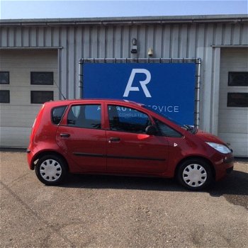 Mitsubishi Colt - 1.1 5-DR Invite met airco - 1