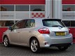 Toyota Auris - 1.8 Full Hybrid Executive Business /NAVI/Cruise/Climate control/CV/Trekhaak/17'LM/NAP - 1 - Thumbnail