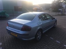 Peugeot 407 - 2.0-16V XR Pack AIRCO / SEDAN / VELGEN / RADIO CD / ELEKTRISCH PAKKET