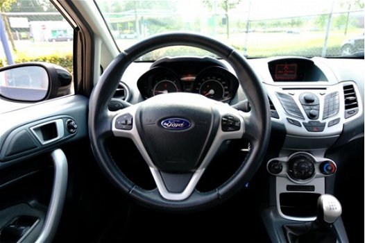 Ford Fiesta - 1.6 TDCi ECOnetic Lease Trend 5-Deurs Airco/LMV - 1