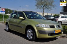 Renault Mégane - 1.6-16V Privilège Luxe 5-DEURS/CLIMA AIRCO/TREKHAAK/GLAZEN PANORAMADAK/NAP/nieuwe A