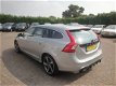 Volvo V60 - 1.6 T3 150pk R-Design Navi / 18