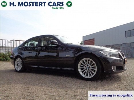 BMW 3-serie - 320d Business Line * NAVIGATIE * DAK RAAMPJE * NIEUWE BANDEN * APK - 1