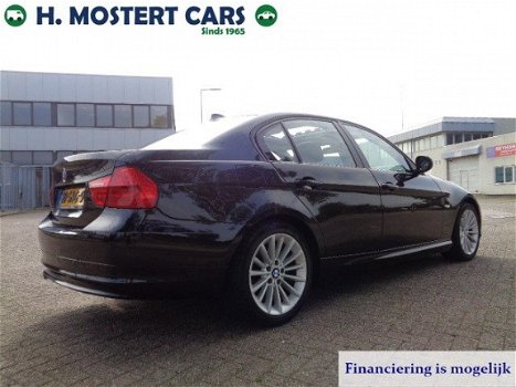 BMW 3-serie - 320d Business Line * NAVIGATIE * DAK RAAMPJE * NIEUWE BANDEN * APK - 1