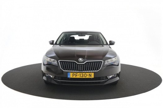 Skoda Superb - 1.6 TDI 120pk Greentech Ambition Business | Trekhaak | Navigatie - 1