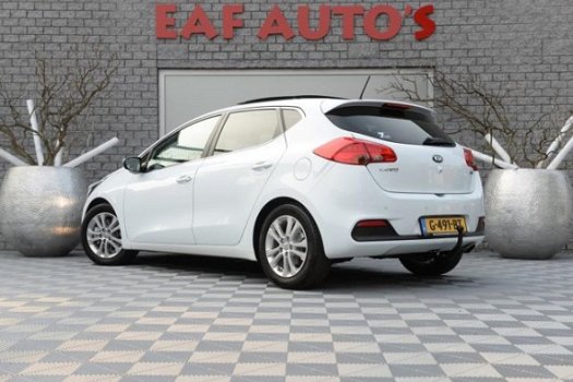 Kia Cee'd - 1.0 T-GDI / Navi / Open panoramadak / Ecc / Elec pakket / Pdc - 1