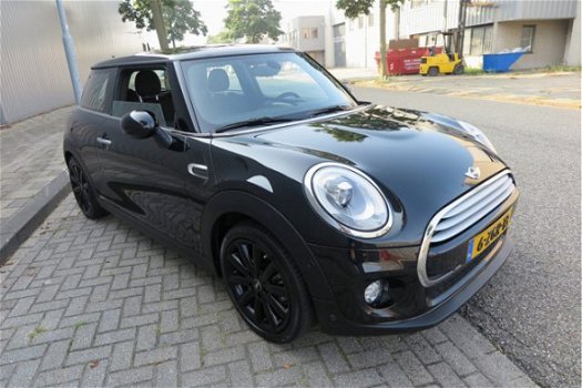 Mini Mini Cooper - 1.5 Chili Business Automaat /Navi/Clima/Leder/Pdc/1e Eig/NAP/Garantie - 1