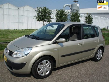 Renault Scénic - 2.0-16V Business Line Automaat - 1