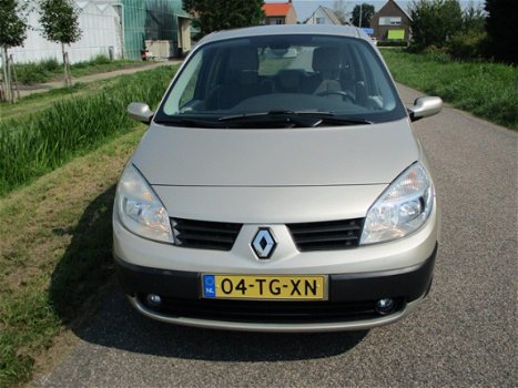 Renault Scénic - 2.0-16V Business Line Automaat - 1