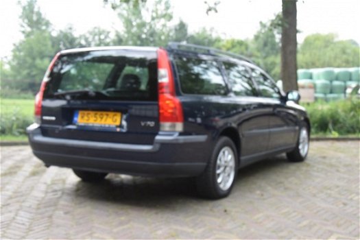 Volvo V70 - 2.4 Comfort Line - 1