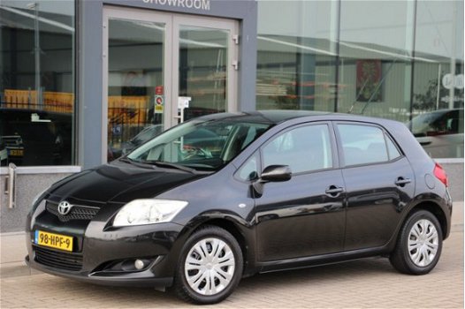 Toyota Auris - 1.4-16V Sol 5DRS - 1