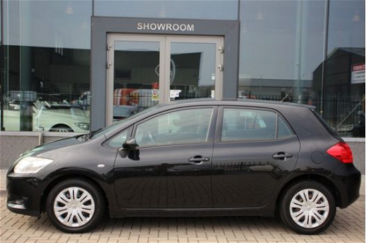 Toyota Auris - 1.4-16V Sol 5DRS - 1