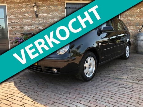 Volkswagen Polo - 1.4-16V Comfortline -5 Deurs- Nieuwe APK- Airco - 1