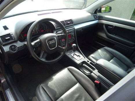 Audi A4 - 2.0 TFSI Pro Line automaat leder - 1
