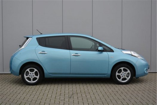 Nissan LEAF - Acenta 24 kWh incl. ACCU Navigatie, Climate Control, Lm velgen, Achteruitrijcamera - 1