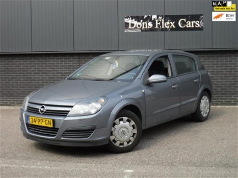 Opel Astra - 1.4 Essentia - 1