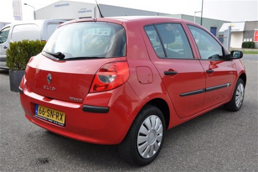 Renault Clio - 1.4-16V Authentique , 5-DRS, NL-AUTO, N.A.P - 1