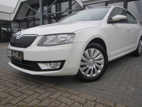 Skoda Octavia - Ambition 1.2 TSI 77kw/105pk Greentech DSG7 - 1