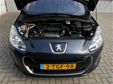 Peugeot 308 SW - 1.6 VTi Style Panoramadak / Navi / Clima / PDC / Cruise Control