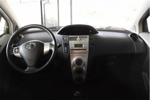Toyota Yaris - 1.3 VVTi Luna MMT Automaat Airco All in Prijs Inruil Mogelijk - 1