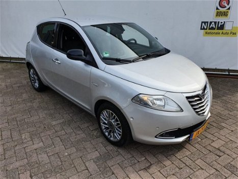 Lancia Y(psilon) - Ypsilon TWINAIR 85 LEER PARKEERHULP LM VELGEN - 1