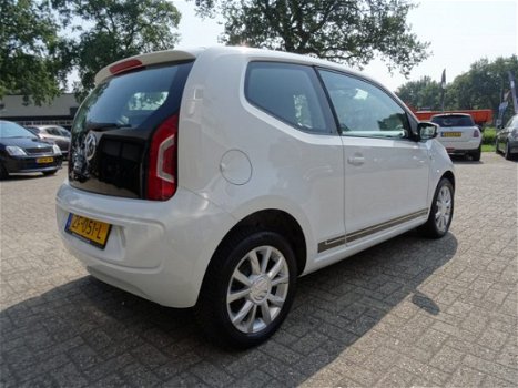 Volkswagen Up! - 1.0 move up BlueMotion, CLUB uitvoering Airco, LMV, 15inch, striping - 1