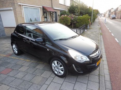 Opel Corsa - 1.2-16V Cosmo - 1