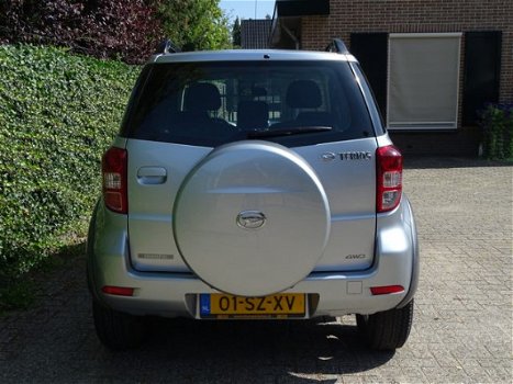 Daihatsu Terios - 1.5-16v Exclusive Airco, El. Pakket, 4x4, 1e eigenaar, Dealer onderhouden - 1