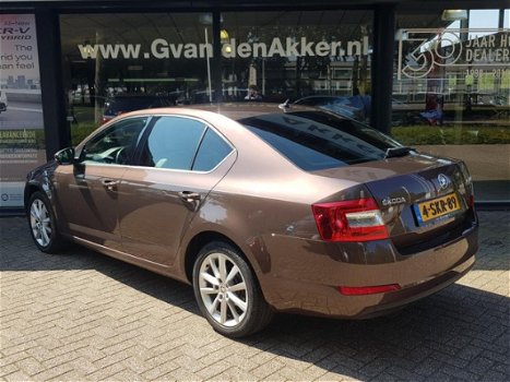 Skoda Octavia - 1.2 TSI 105pk Greentech Elegance Business Line - 1