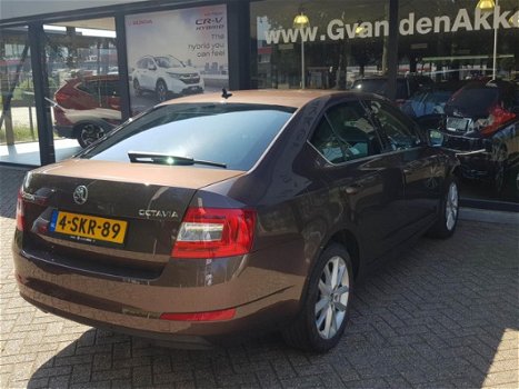 Skoda Octavia - 1.2 TSI 105pk Greentech Elegance Business Line - 1