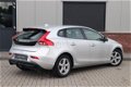 Volvo V40 - T4 180PK Aut. Kinetic, Afn. Trekhaak, Cruise Control - 1 - Thumbnail