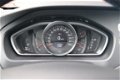 Volvo V40 - T4 180PK Aut. Kinetic, Afn. Trekhaak, Cruise Control - 1 - Thumbnail