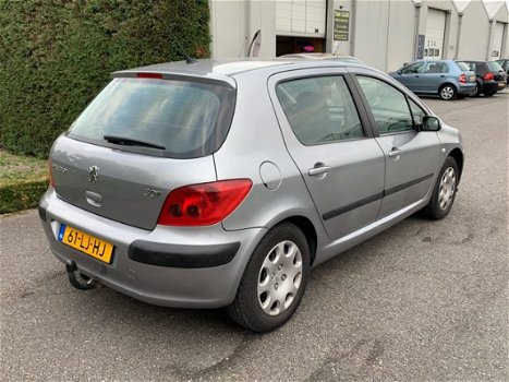 Peugeot 307 - 1.6-16V XT - 1