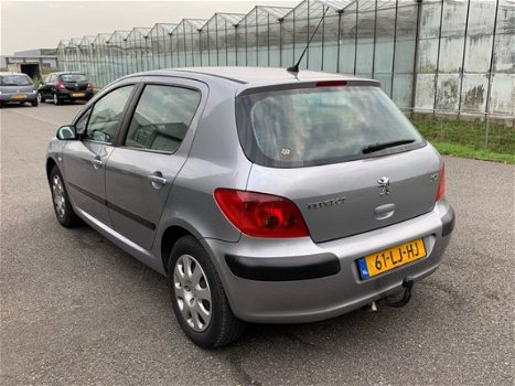 Peugeot 307 - 1.6-16V XT - 1