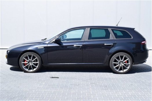 Alfa Romeo 159 Sportwagon - 3.2 JTS Q4 Q-Tr.TI |Automaat|Navi|Cruise|Clima|NAP| - 1