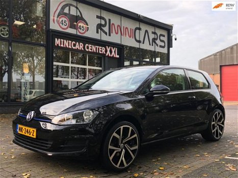 Volkswagen Golf - 1.2 TSI Connected Series - 1