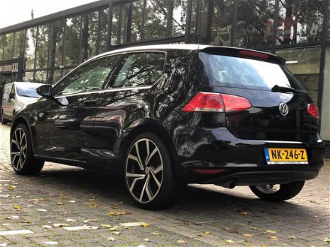 Volkswagen Golf - 1.2 TSI Connected Series - 1