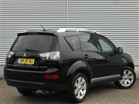 Mitsubishi Outlander - 2.4 Intro Edition 1500KG Trekvermogen - 1