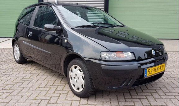 Fiat Punto - 1.2 2001 Zwart NAP*NIEUWE APK T/M 10-2020 - 1