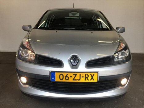 Renault Clio - 1.6-16V Dynamique Comfort LPG G3 NW. MOD - 1