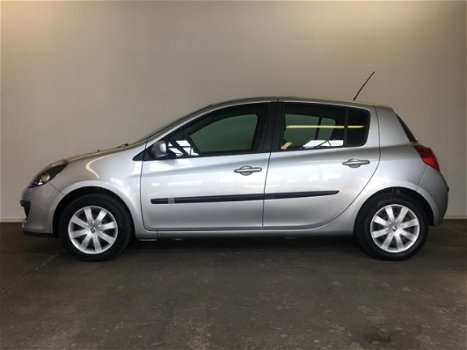 Renault Clio - 1.6-16V Dynamique Comfort LPG G3 NW. MOD - 1