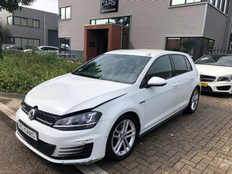 Volkswagen Golf - 2.0 GTD CAMERA/NAVI 2017 RIJDBAAR - 1